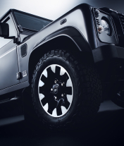Land Rover Defender 18" Silver Sawtooth Alloy Wheel