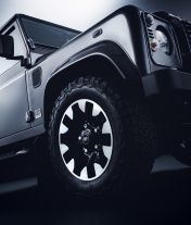 LR123935 - Land Rover Defender 18" Sawtooth Alloy Wheel