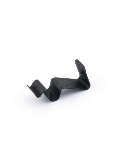 13H7343L - Land Rover Clip